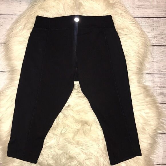 Lululemon Black Drawstring Bermuda Capri Shorts - Picture 2 of 5